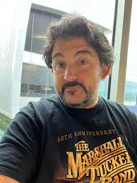 heading out to get smoked ✌️❤️