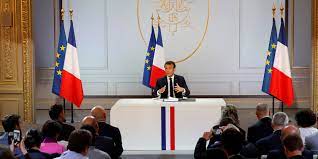 Vous utilisez une ancienne version de votre navigateur. Voici A Quoi A Ressemble La Conference De Presse D Emmanuel Macron