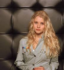 Maybe you would like to learn more about one of these? Emilie De Ravin Hottest Photos Sexy Near Nude Pictures Gifs