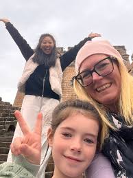 Hi! Does anyone know the policy for leaving Beijing airport if I have a  9-hour layover? Are you allowed to go out and explore the city for a few  hours? Has anyone