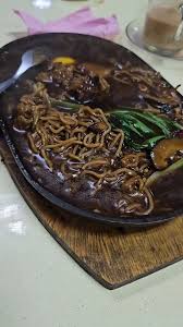 Sizzling whatever at Dataran Lenggong... | Video diterbitkan oleh Aziz AS |  Lemon8