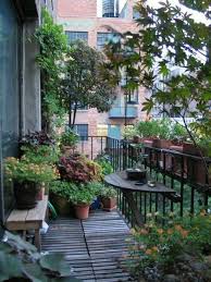 Balkon Schoner Garten Und Toller Balkon Gestalten Ideen Und Tipps Small Balcony Garden Apartment Garden Small Balcony Decor