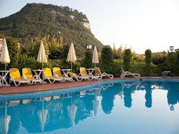 Hotel Villa Mulino Garda Lake Garda Gardalake Com Lake Garda Garda Hotel