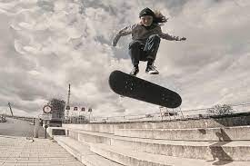 Laagdrempelig en op alle niveaus. Deerlijkse Lore Bruggeman 15 Ik Hoop Ooit Mijn Eigen Skateboard Uit Te Brengen Kw Be
