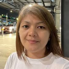 Well tinuro to sakin ng isang chinese friend. ANG POWER NG LAUREL. Di ka  daw mawawalan ng pera sa wallet, ever. well, di pa naman nawawalan ng pera  ang wallet ko...kase yang