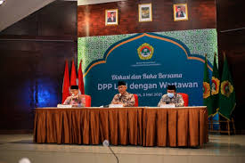 Ada perusahaan yang sedang membuka kesempatan. Ldii Lembaga Dakwah Islam Indonesia