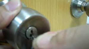 How to pick a yale padlock with a paperclip. Pick A Door Lock With A Paper Clip Youtube
