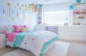 My mom and i are moving from the house where i grew up. Teen Tween Girls Bedroom Makeover Idea On A Budget Tidbits Twine