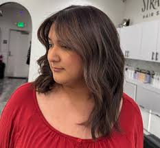 Who is a good hairstylist for a pixie cut?