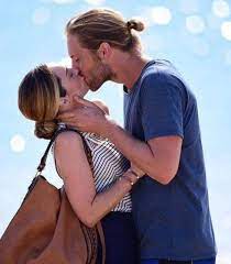 This show chronicles the lives, loves, happiness, and heartbreaks of the residents of summer bay, a small coastal town just outside of sydney, new south wales, australia. Home And Away Tori And Ash Kiss Home And Away Romance Couple Photos