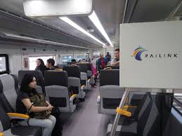 Pemandangan dari skytrain menuju stasiun kereta api bandara. Tips Naik Kereta Bandara Soetta Dari Stasiun Manggarai Okezone Economy