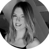 Roslyn Cooke's Instagram, Twitter & Facebook