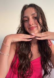 Moriah Newberry's Instagram, Twitter & Facebook