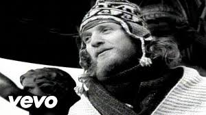 Black And White Music Video Male Singer 90s Bye Bye Bye By Nsync Spin Doctors Music Memories Best 90s Dance Songs