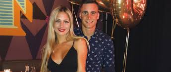 Check spelling or type a new query. Caro Calvagni Aka De Vriendin Van Tagliafico Is Een Wag Van Champions League Niveau Fhm