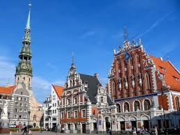 Riga leží na řece daugava (západní dvina) na pobřeží rižského zálivu. Lotyssko Riga Hlavne Spravy