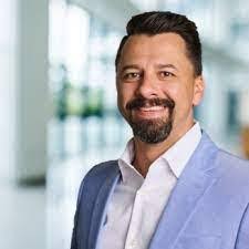 Edward Turowski's Instagram, Twitter & Facebook