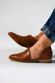 The Carter Flat In Unique Cognac Color That Is Perfectly In Trend And Enhances Every Outfit Free Shipping Easy Latest Ladies Shoes Trending Shoes Women Shoes