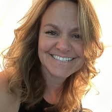 What is the difference between manual and pressure cook settings?