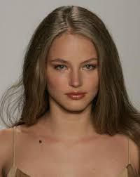 which celebrity has objectively the prettiest eyes? : r/VindictaRateCelebs