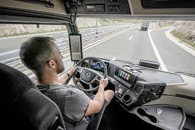 Nouveau Mercedes Actros Sans Retroviseurs Et Semi Autonome Transportmedia