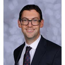 Sarah Eames's Instagram, Twitter & Facebook