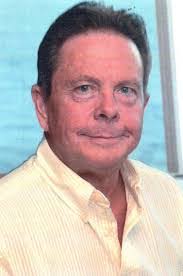 Leslie Meeks's Instagram, Twitter & Facebook