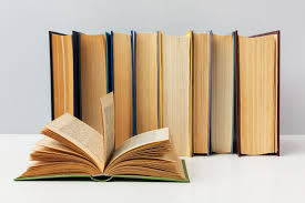 Situs yang dimiliki oleh micheal hart ini memang sudah lama. Resensi Buku Pengertian Unsur Cara Membuat Dan Contoh Lengkap