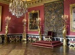 Irresistibly inviting, the versailles collection displays the unrivaled beauty of the traditional dining. Royal Tables Palace Of Versailles