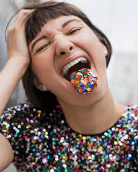 Licking Glitter Is The Latest Stupid Instagram Trend