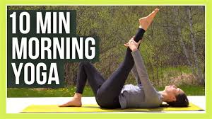 For those mornings (and afternoons) when your eyelids can't seem to stop drooping, try this energizing flow. Yoga With Kassandra Facebook