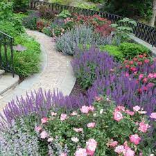Tips for garden design garden design is an integral work that takes into account several elements: 75 Beautiful Huge Garden Path Pictures Ideas March 2021 Houzz