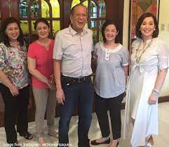 (because pnoy was single during his presidency, his sisters ballsy cruz, viel dee, pinky abellada and kris took turns in assuming duties of a first lady.) Kris Aquino Prays For Pnoy