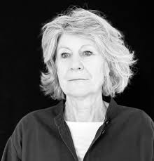 Karen Nicol's Instagram, Twitter & Facebook