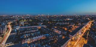 Vantage point has an interesting premise that is completely undermined by fractured storytelling and wooden performances. Vantage Point Islington Apartments To Rent Essential Living
