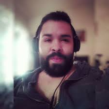 El actor mexicano Eduardo Verástegui defiende la libertad de expresión del  jugador Javier "El Chicharito" Hernández. 🗣️Donde menciona lo siguiente:  "El Chicharito metió muchos goles en su carrera, pero ninguno como el