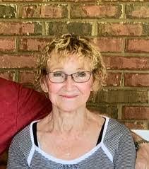 Carole Hanlon's Instagram, Twitter & Facebook