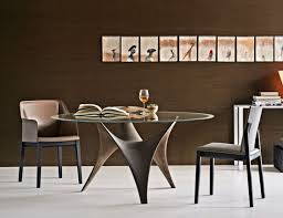 Vous y trouverez les meilleures pièces uniques ou personnalisées de nos tables de cuisine et de salle à manger boutiques. Table Ronde En Verre De Design Moderne L Arc Par Molteni