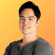 Sean Dollwet's Instagram, Twitter & Facebook