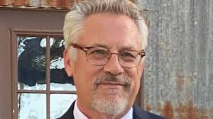 About Jonathan David (J.D) Messinger