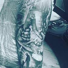 Pietro lombardi hat sich ein neues tattoo stechen lassen. Pietro Lombardi Zeigt Sein Fertiges Tattoo