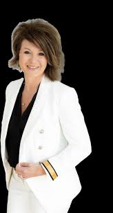 River Valley Woman January 2023 by Luxe Quarterlies