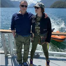 Join facebook to connect with dusan perovic and others you may know. Impozantnyj Muzhchina Suprug Ekateriny Andreevoj Ocharoval Poklonnic