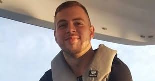 Man cleared of murdering stranger over £5 debt