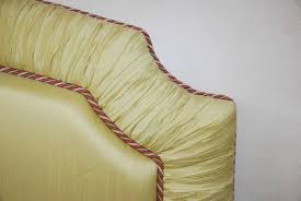Chase Erwin Silk Headboard With Colefax Delano Piping Cord And Ruched Border Interiorideas Lucymarshdesign Www Lucymarsh Co U Classic Design Headboard Design