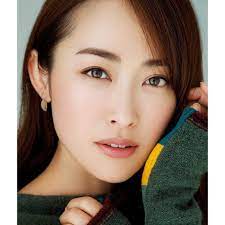 美しいアラフォーは眉が違う キレイを確約する洗練された旬の眉のつくり方 眉メイク アジア女性のアイメイク アイメイク