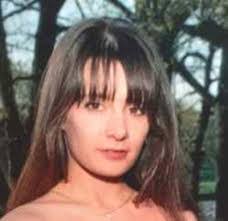 Lisa Kalinowski's Instagram, Twitter & Facebook