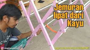 Buat jemuran lipat dinding dari besi bekas dari pada tidak berguna yok. Cara Membuat Jemuran Lipat Dari Kayu Youtube