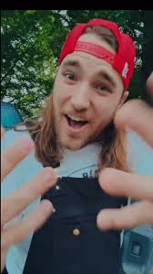 TAG SOMEONE IF YOU EVER BEEN CALLED ONE OF THEM PEOPLE  🤘🏼#Trailertrashvibes #southerngrit #countryrock #originalmusic  #thempeople