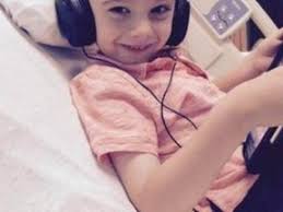 Nathan Gibbons gets 3-minute shopping spree at Toys 'R' Us